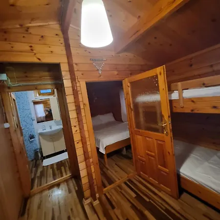 çakıl Restoran Ve Bungolov *